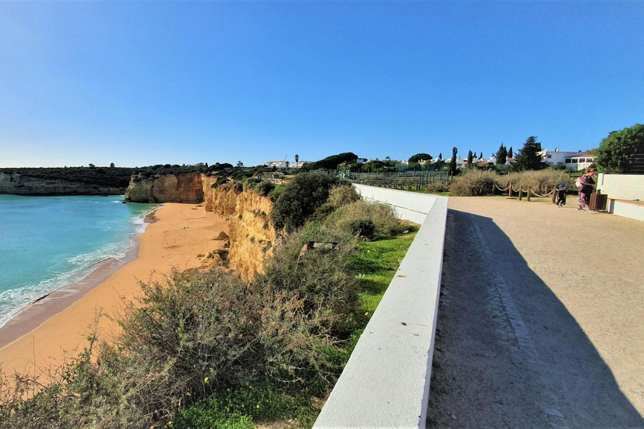 Lovelystay - The Algarvean Oasis Armacao de Pera Bagian luar foto